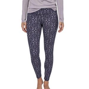 Patagonia W's Capilene® Midweight Bottoms Arctic Ox Geo in Classic Navy Size S